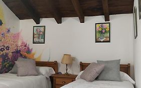 Hostal Mendaurpe